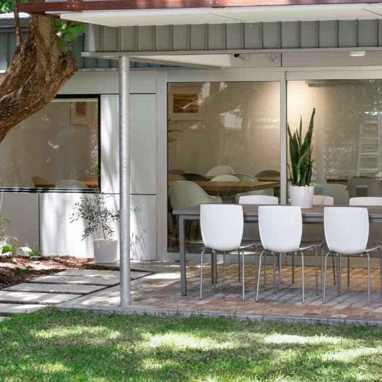 The-Sydney-Retreat-Balcony